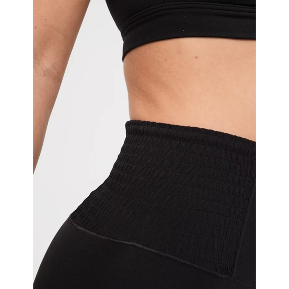 NWT Aerie OFFLINE Real Me Smocked Legging, Size XSmall, Color Black - Picture 5 of 10